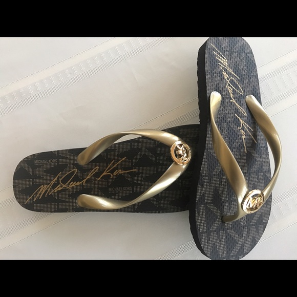 COPY - Michael Kors Flip Flops NEW @ AUTHENTIC - Picture 2 of 4